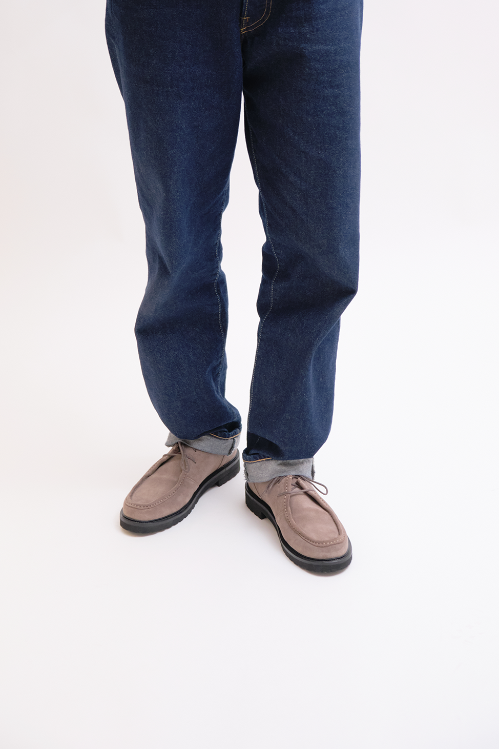 Lightweight Deck Shoe | Dark Taupe Suede