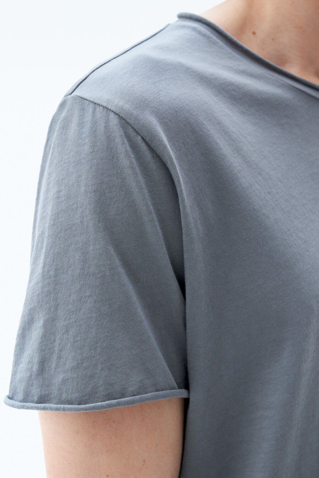 Roll Neck Tee | Smoke Green
