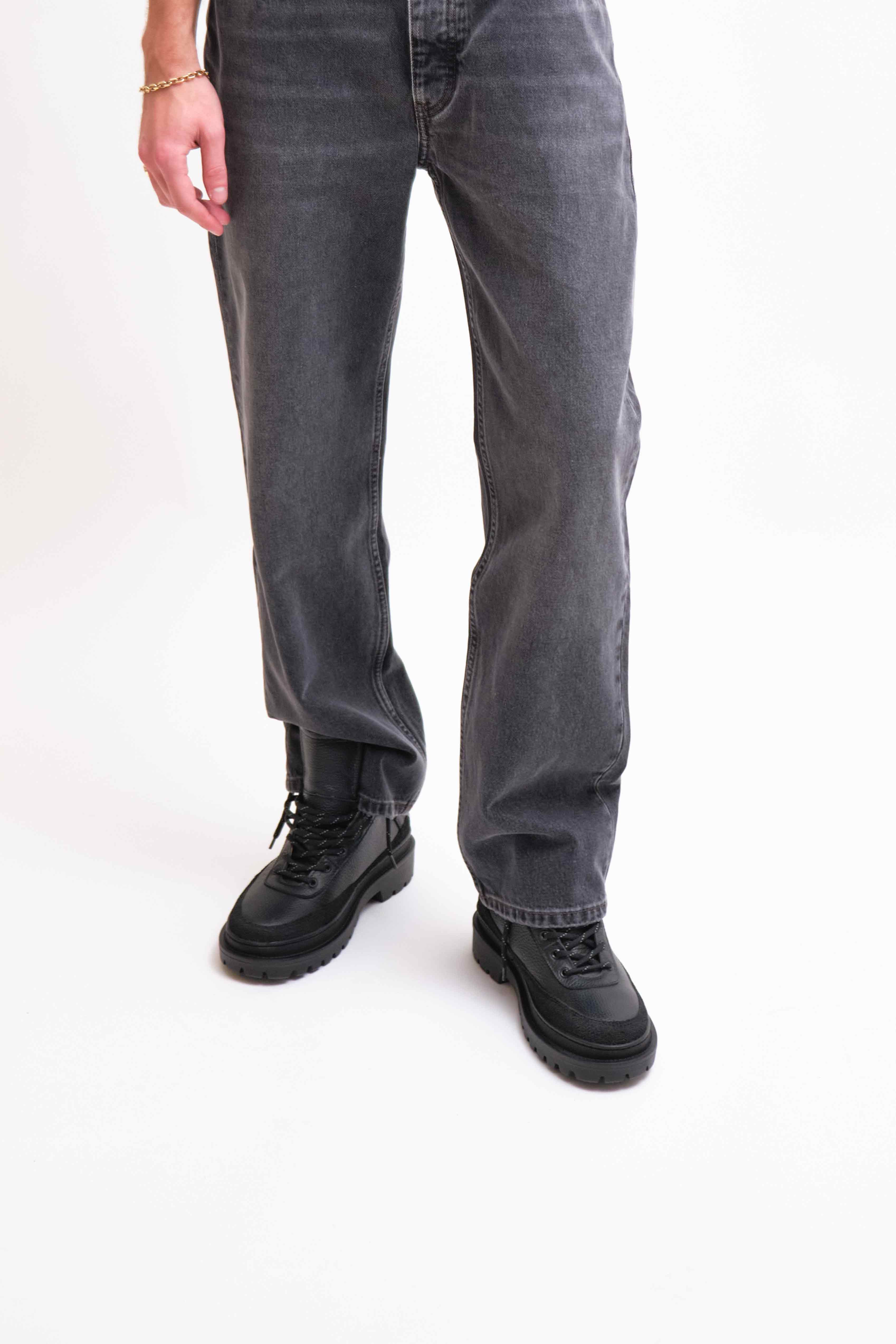 OUTSET BOOT | GRAINED LEATHER BLACK