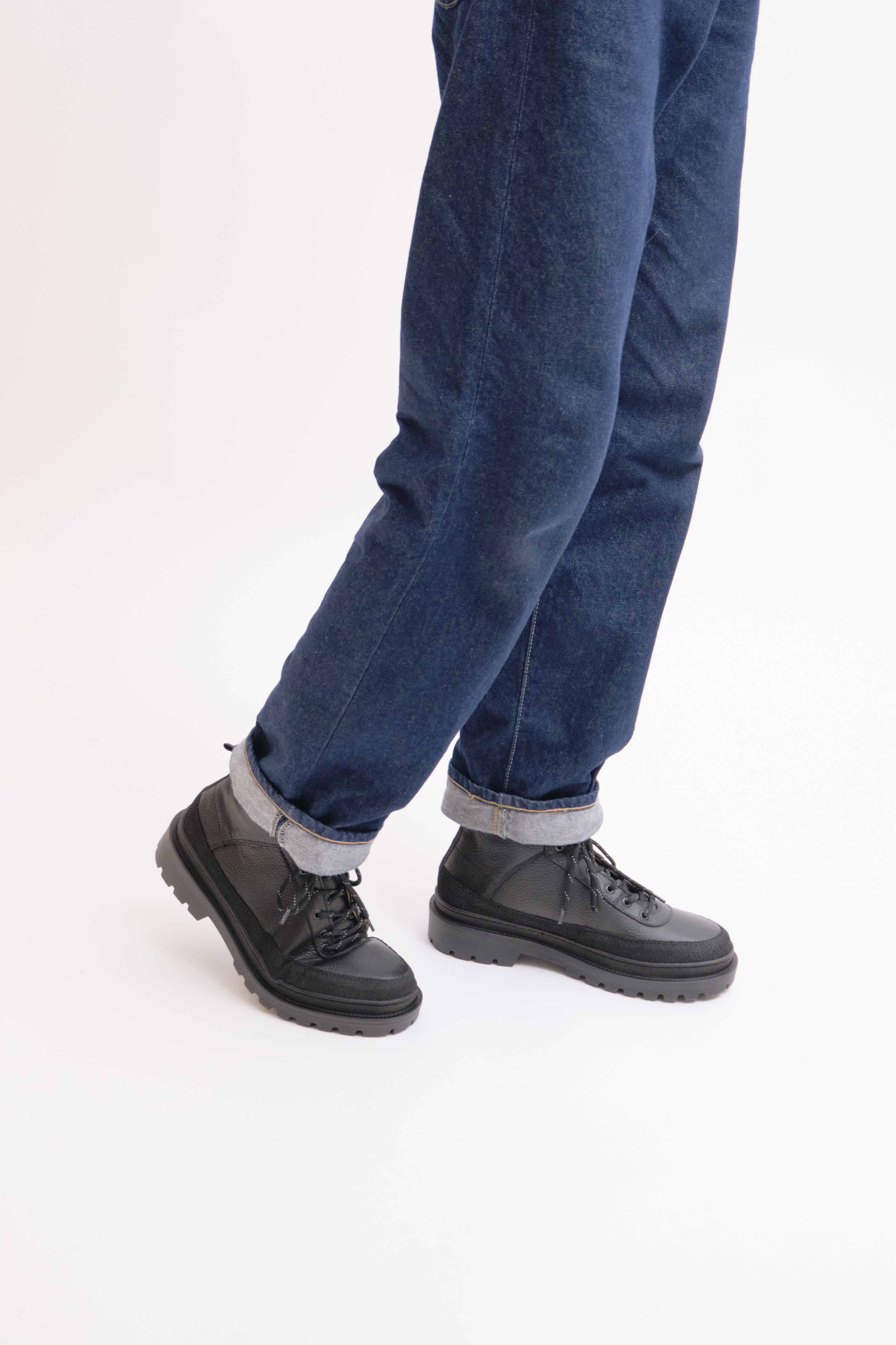 OUTSET BOOT | GRAINED LEATHER BLACK