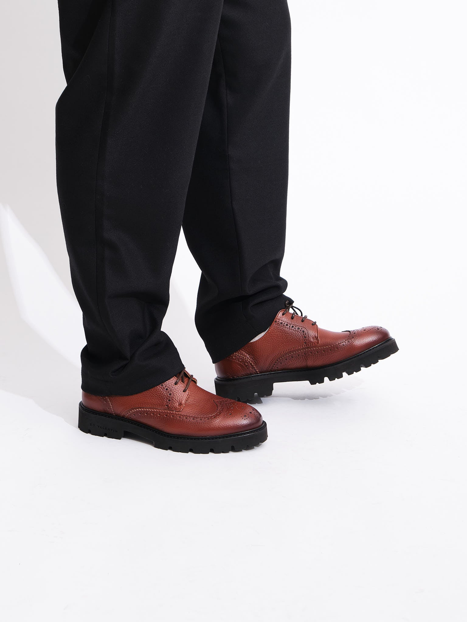 Klassisk brogue læder sko til herre i brun læder