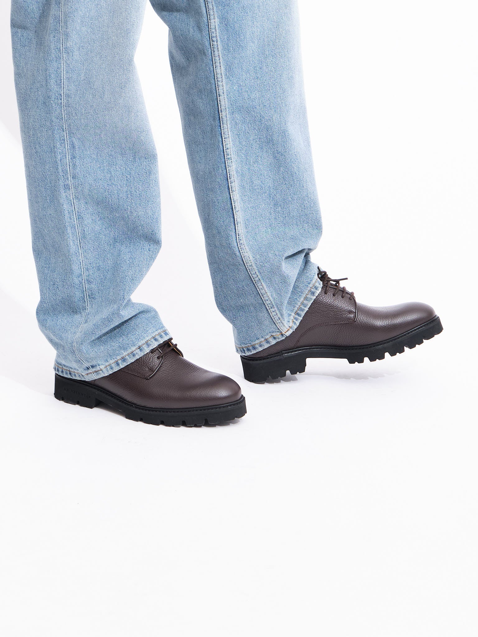 Lightweight Derby Shoe | Brown Grained Leather