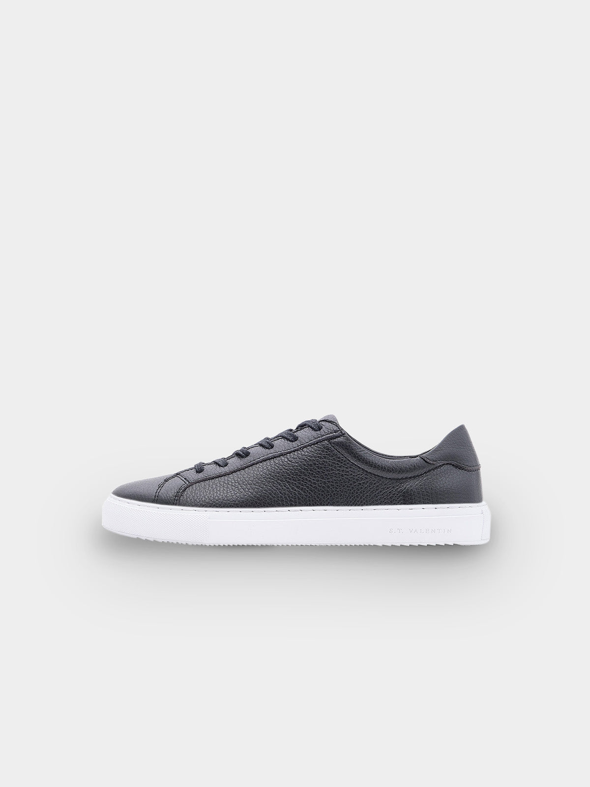 Klassisk sneaker i sort læder til mænd