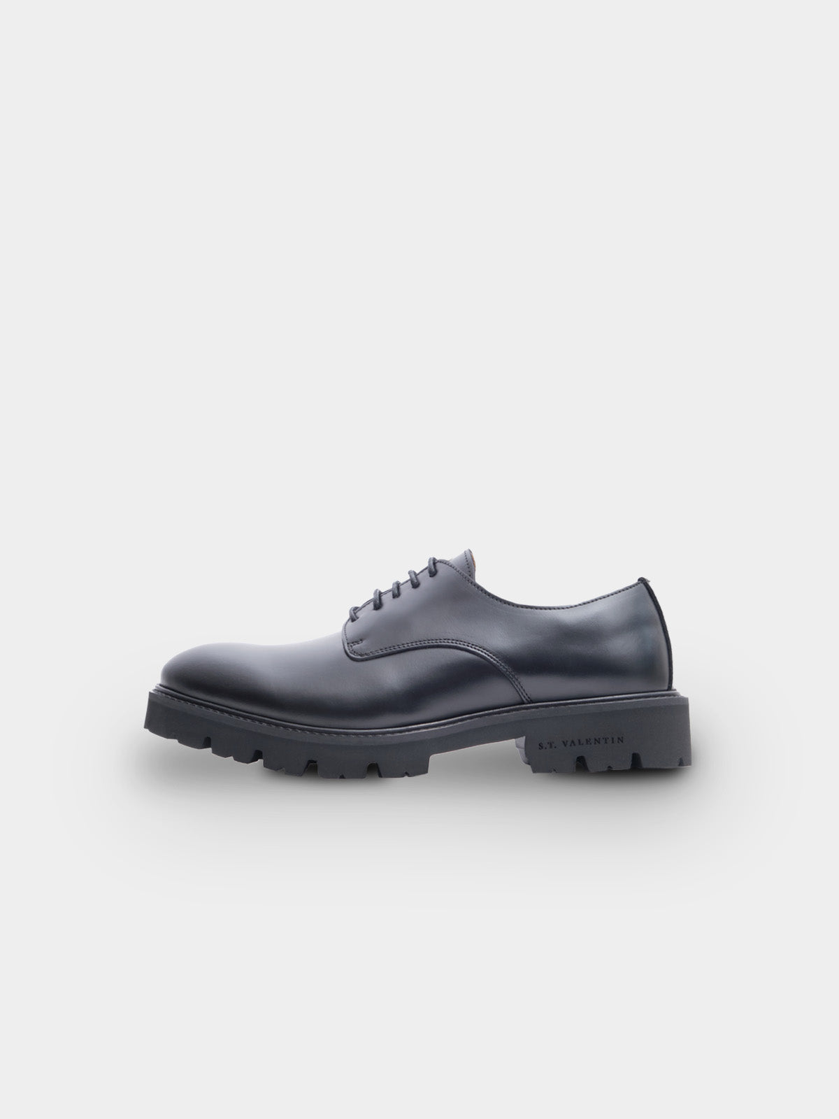 Lightweight Derby Shoe | Black Pull Up Leather
