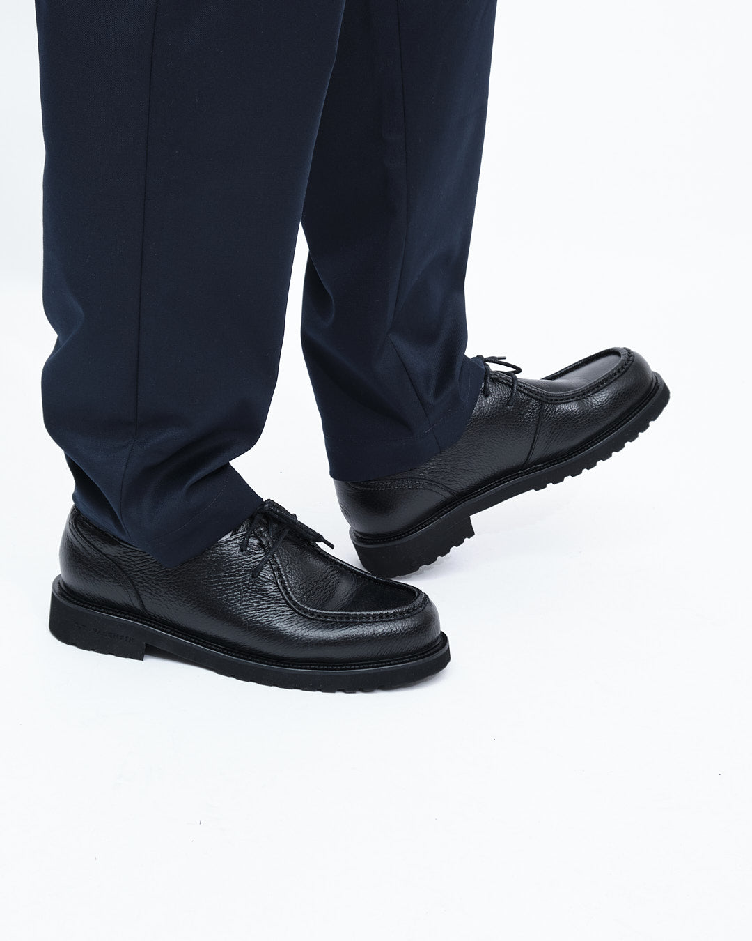 Lightweight Deck Shoe | Black Grained Leather
