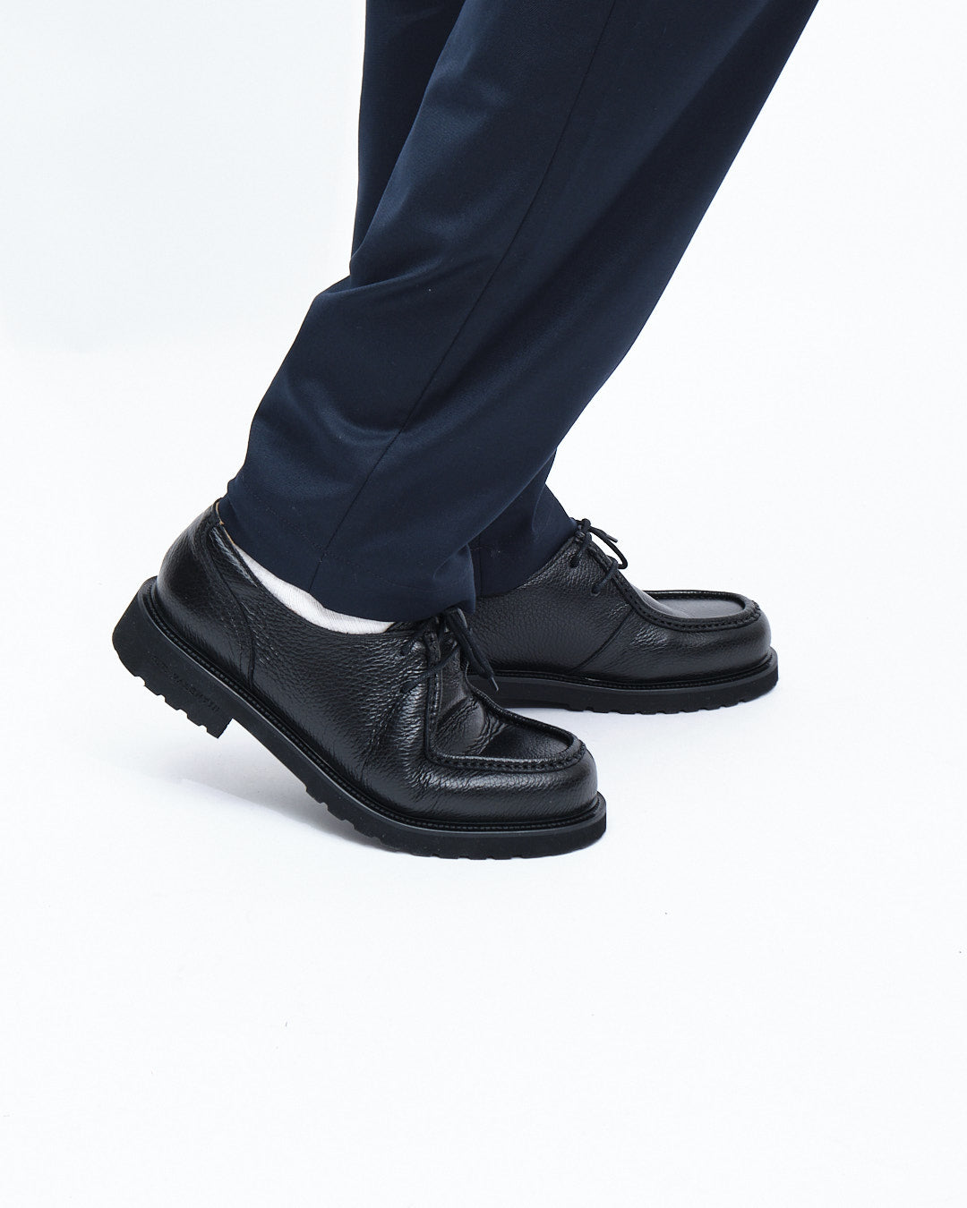 Lightweight Deck Shoe | Black Grained Leather