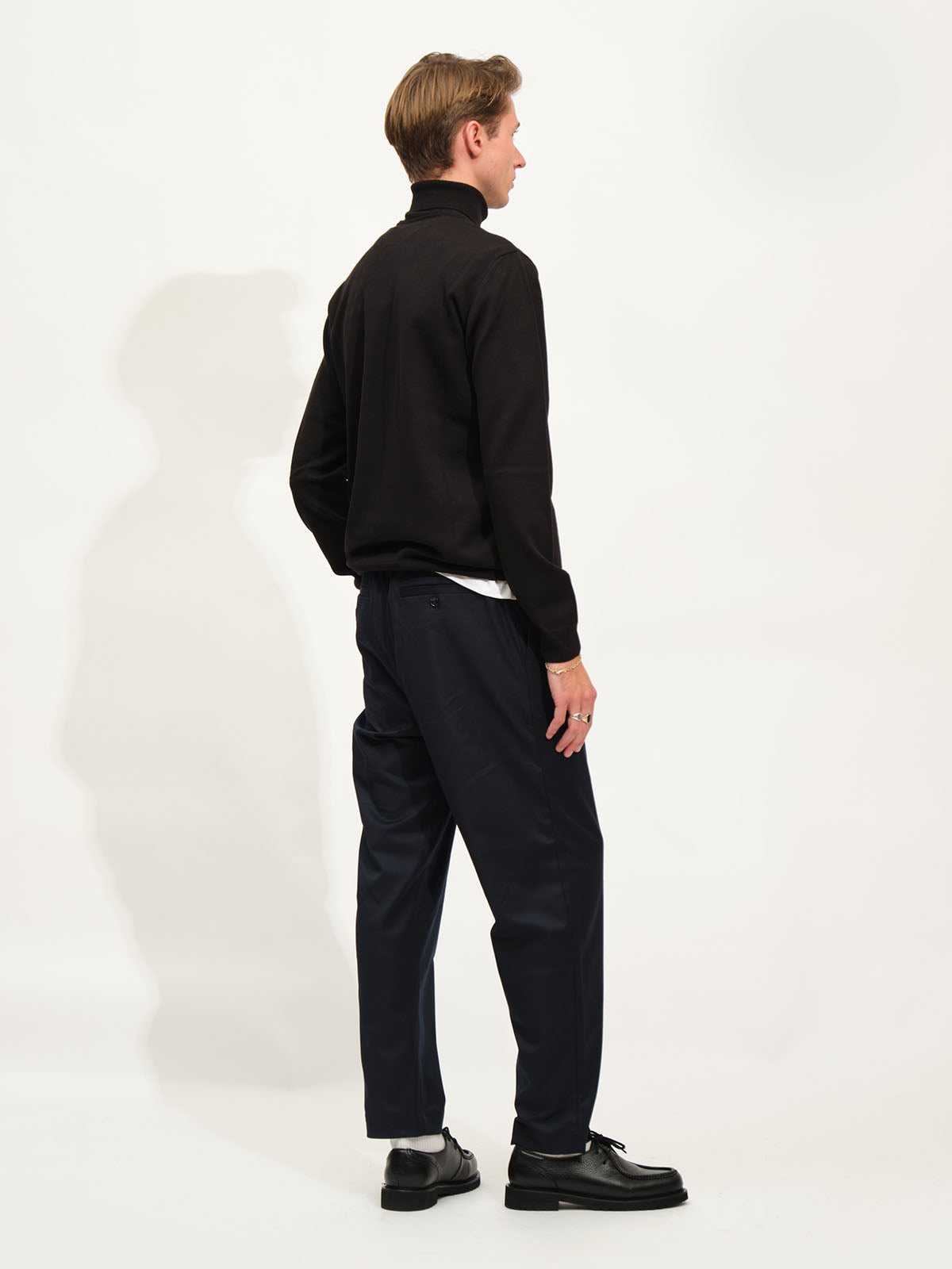 Extrafine Merino Roll Neck Knit | Black