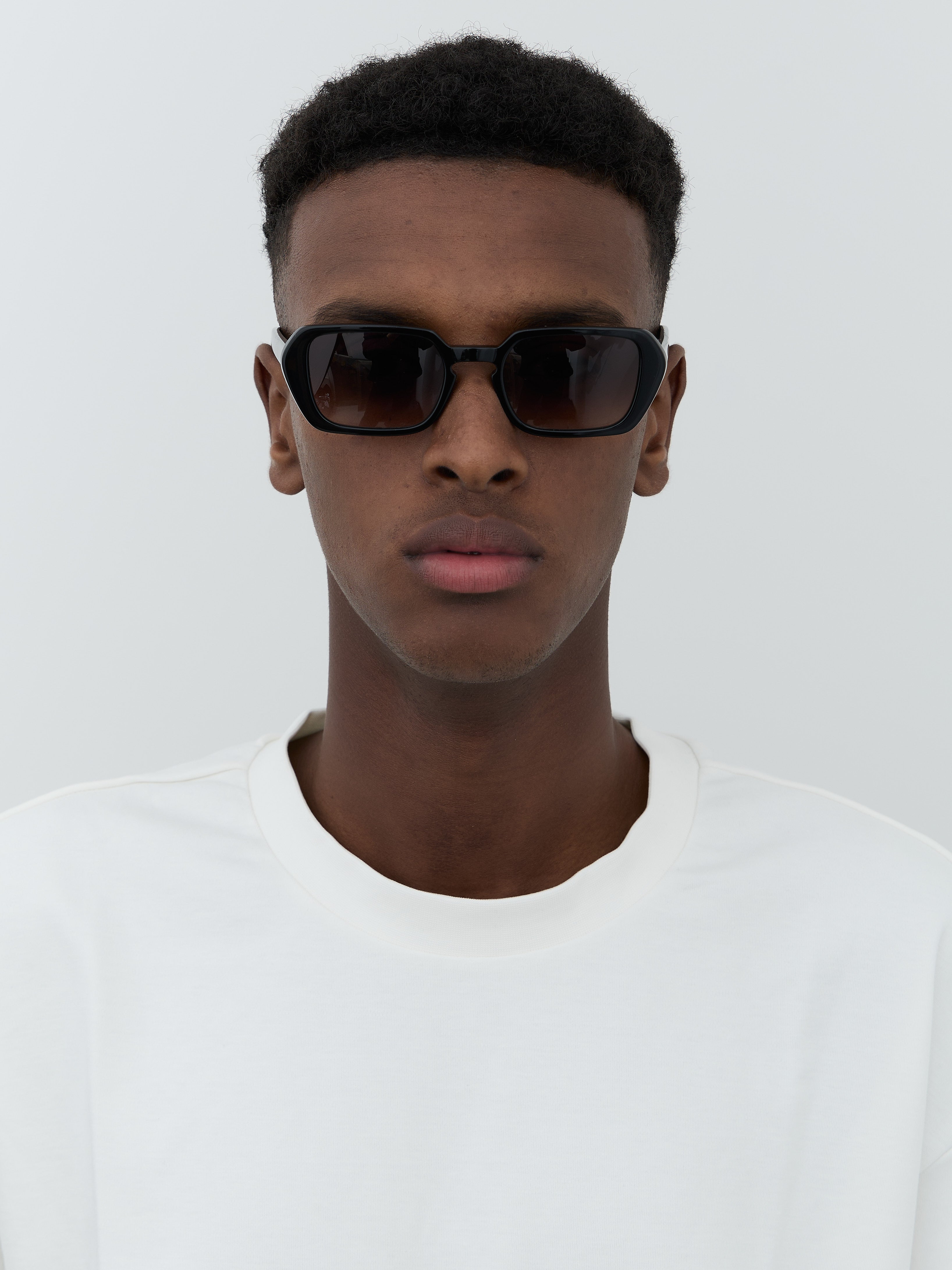 Marselis Solid Black