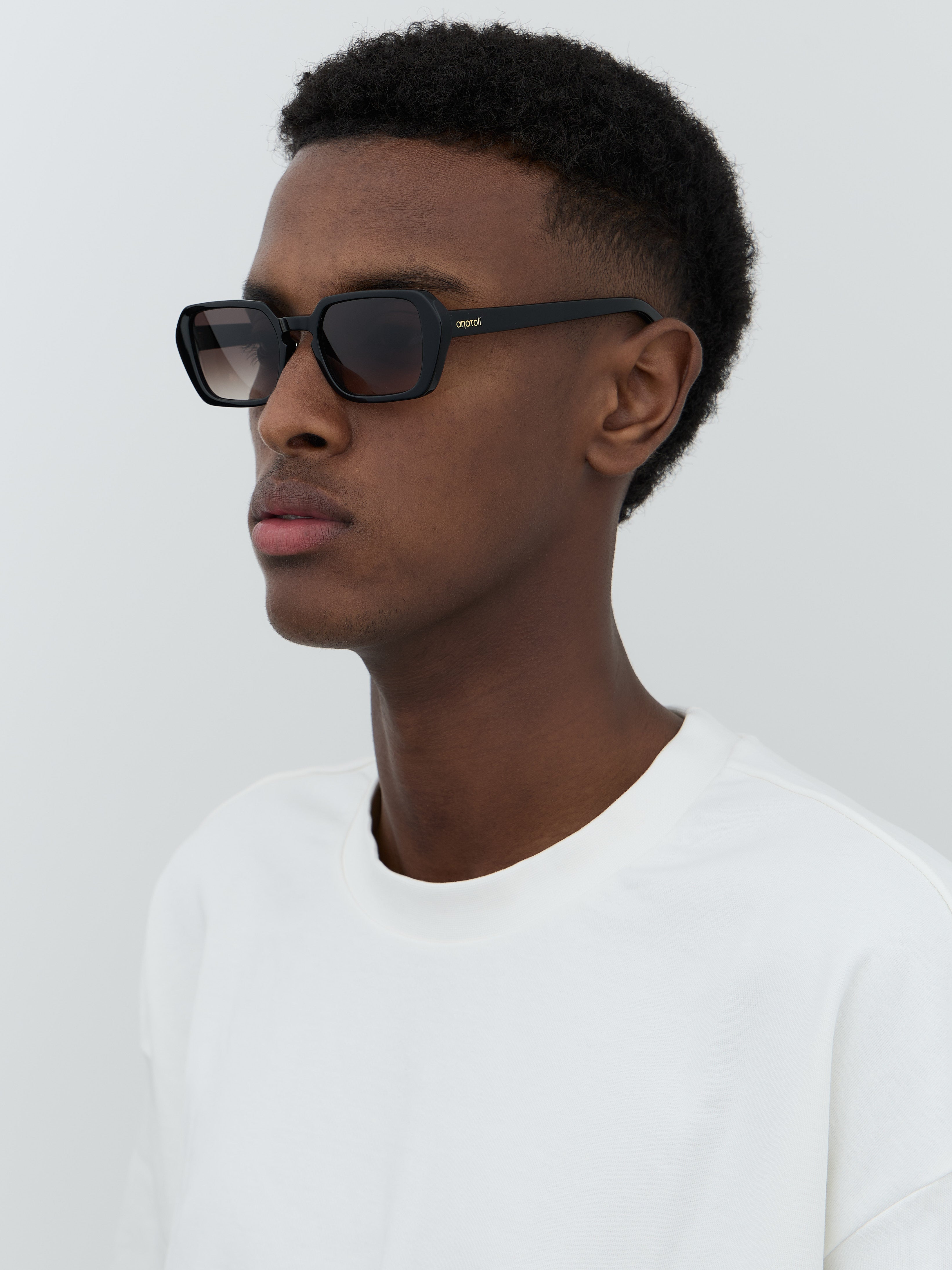 Marselis Solid Black