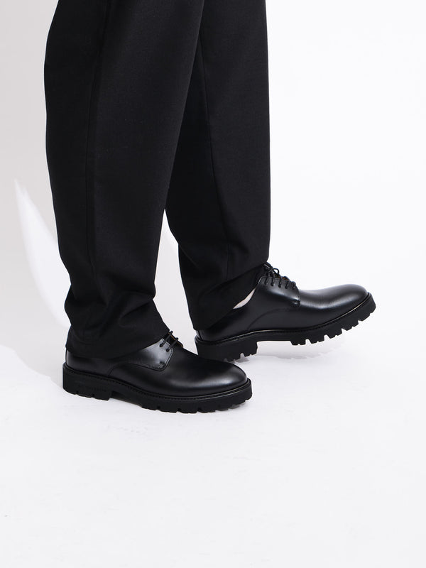 Lightweight Derby Shoe | Black Pull Up Leather