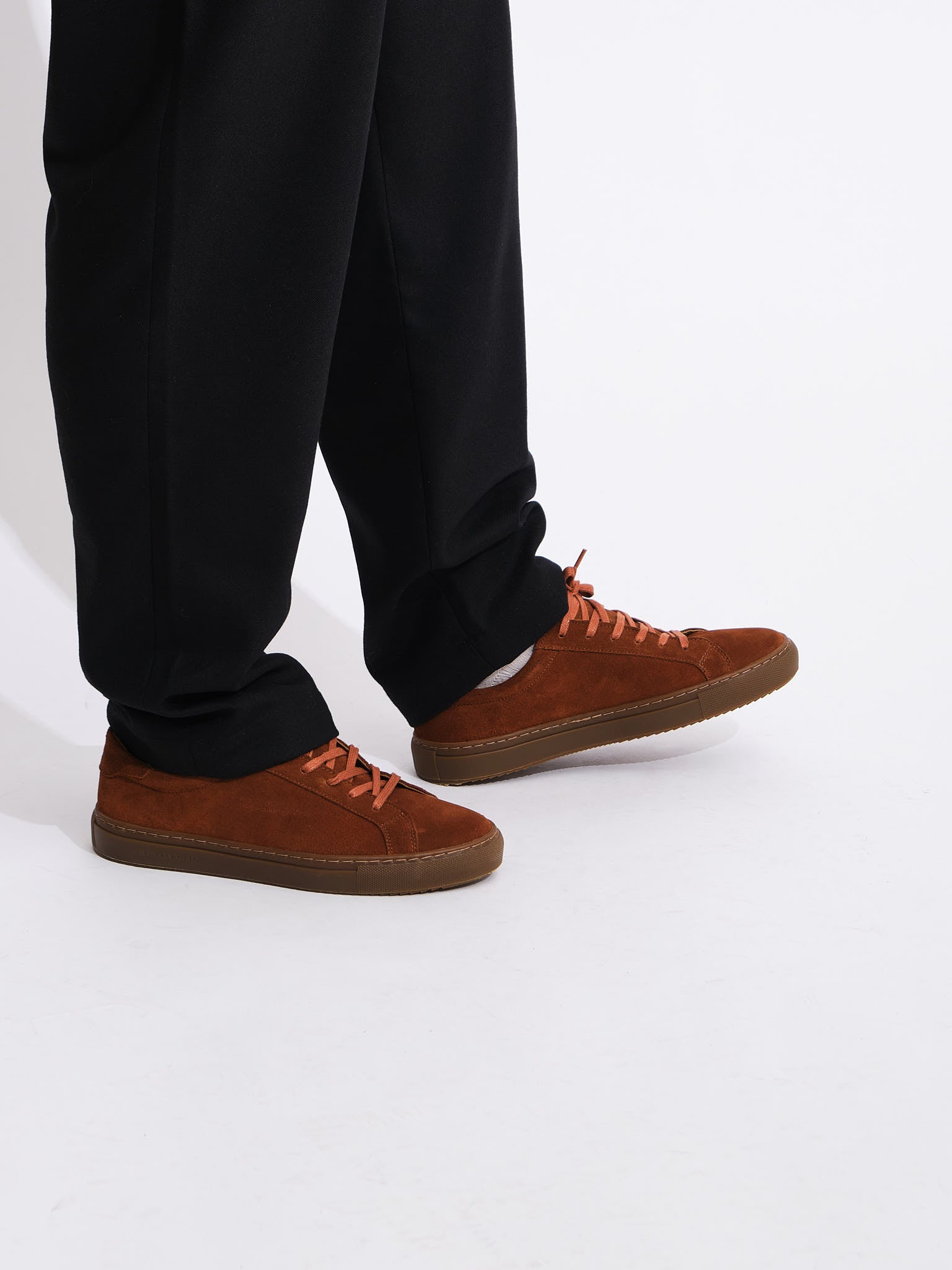 Classic Sneaker | Caramel Suede