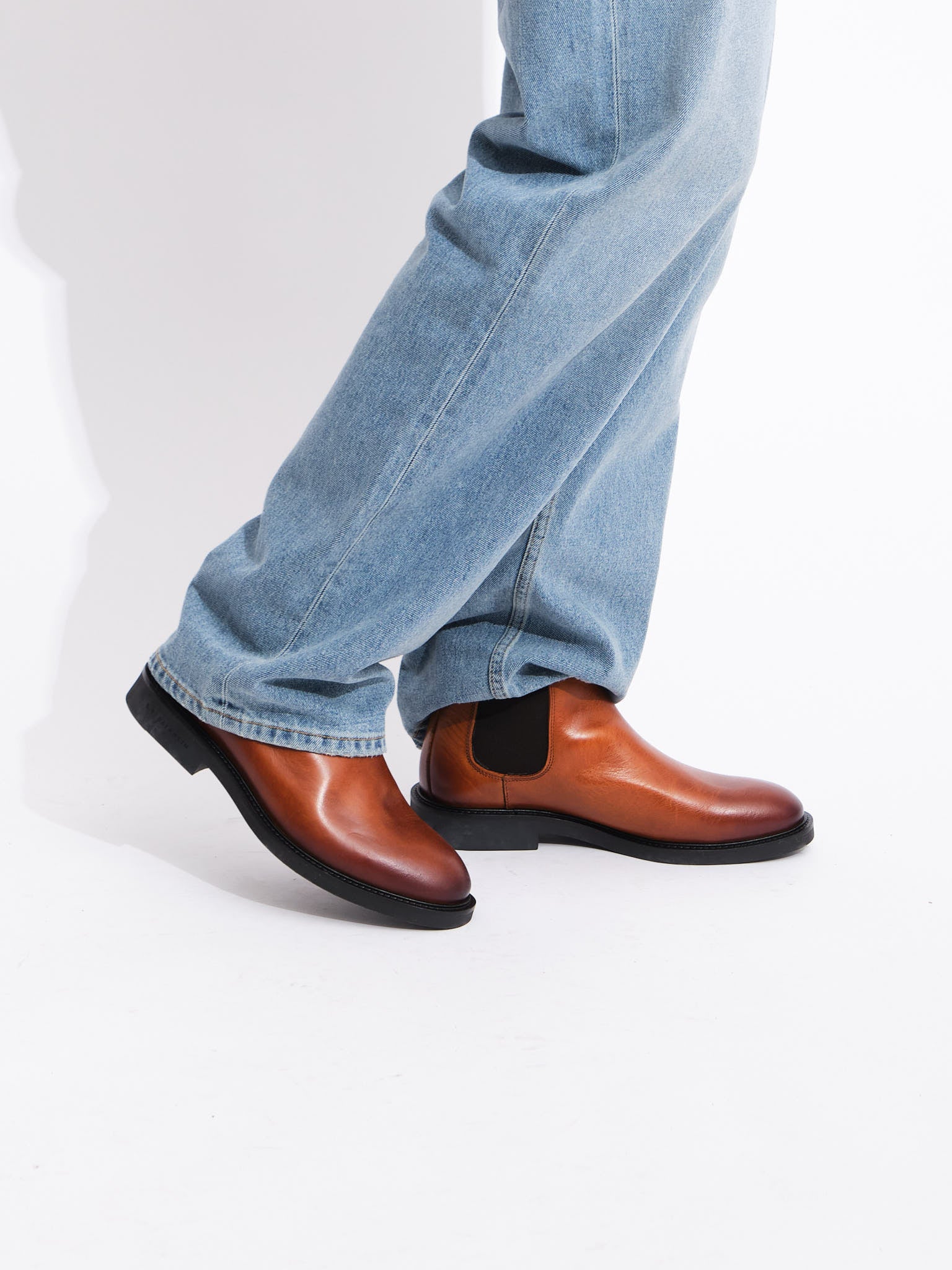 Classic Chelsea Boot | Cognac Pull Up Leather