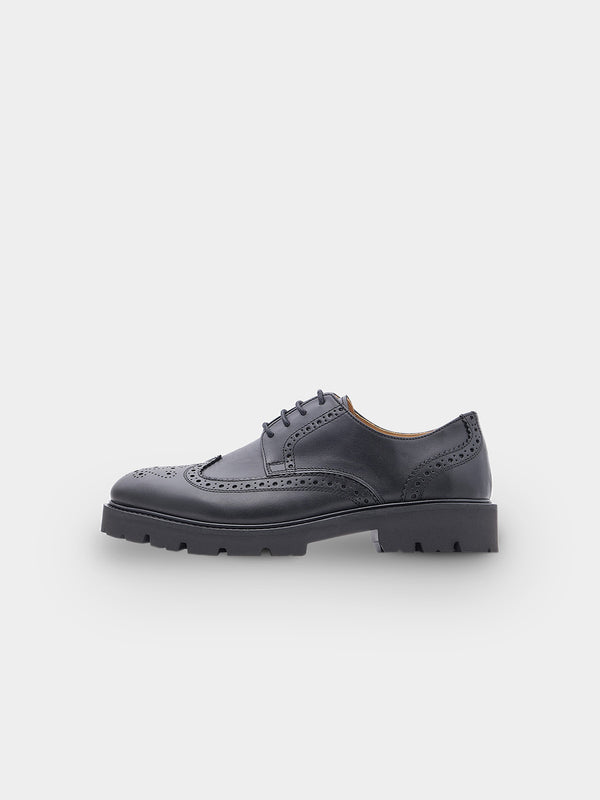 Lightweight Brogue Derby Shoe | Black Pull Up Leather