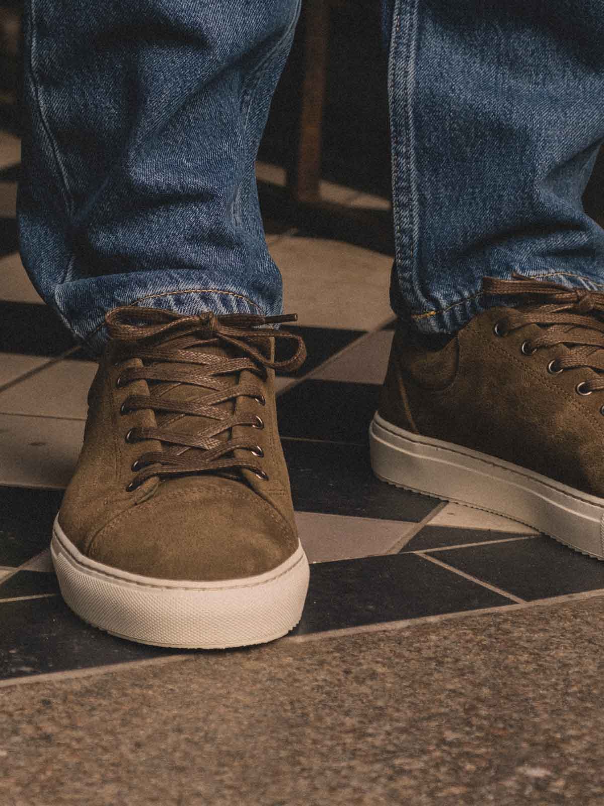 hover